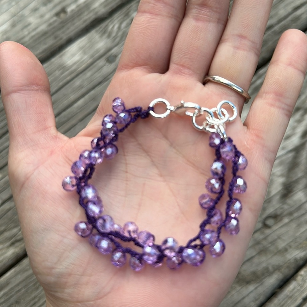 Purple crystal bracelet - Picture 3 of 7